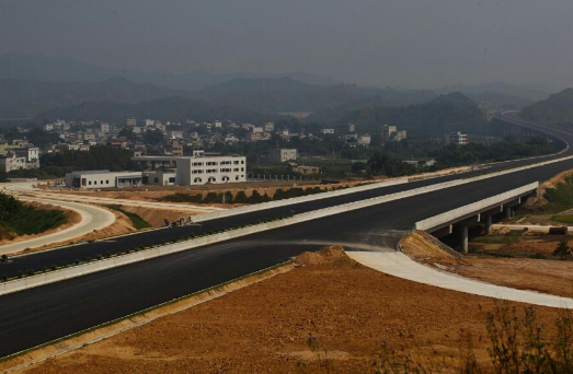 ���ݸ���